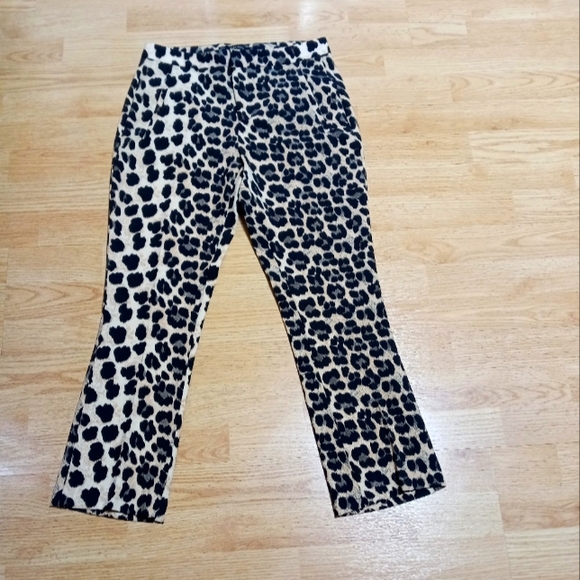 Zara leopard cropped pants. Size xs. EUC. - Picture 1 of 11